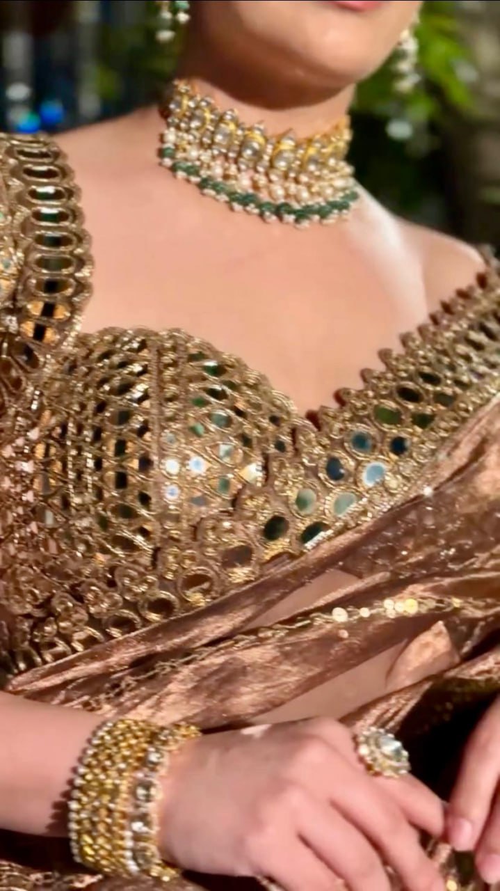 NEW LAUNCHING BOLLYWOOD BLOCKBUSTER ORINGNAL MIRROR DESIGN SAREE AND BLOUSE