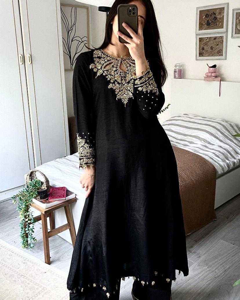 PRESENTING NEW KURTI-PLAZZO SET IN CHINON SILK FABRIC AND FANCY SEQUINS, ZARI & EMBROIDERY WORK