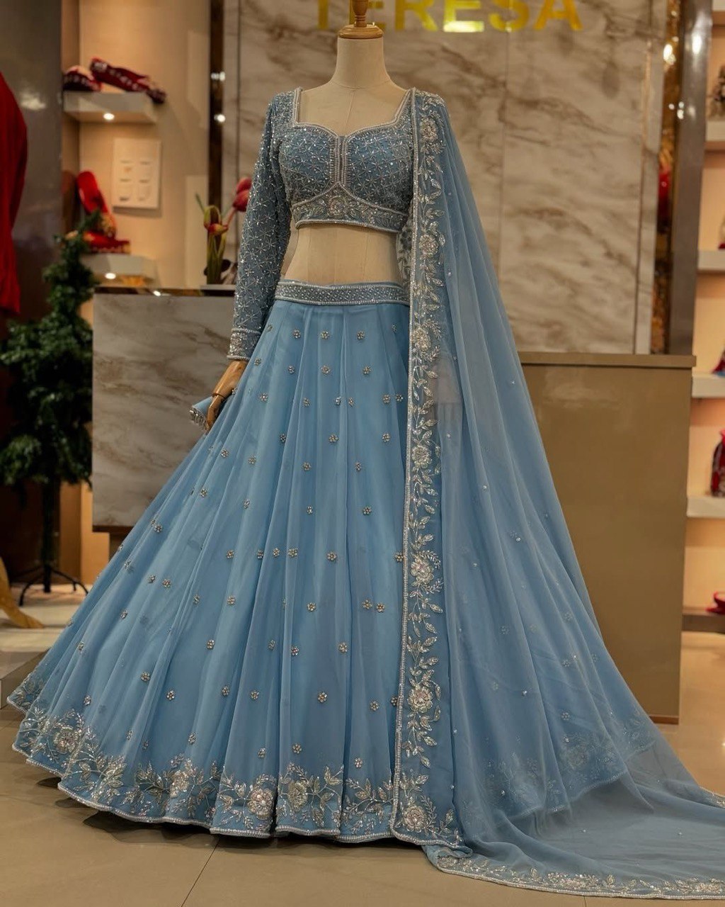 Lunch Hevay Boutiq Collection Lahenga Choli EMBROIDERY work